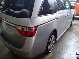 2012 HONDA ODYSSEY, SILVER, TOURING, 3.5L, AT, FWD.  A25070